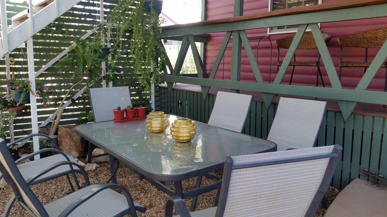 Sonja'S Bed And Breakfast Lightning Ridge Exterior foto