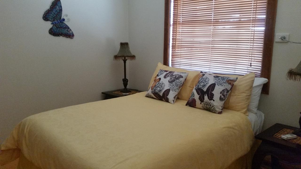 Sonja'S Bed And Breakfast Lightning Ridge Exterior foto